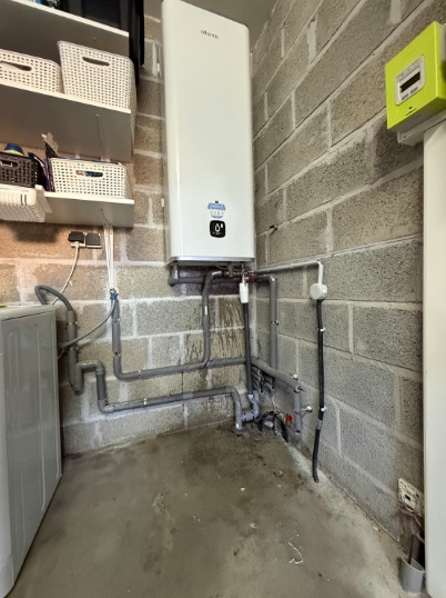 Chauffe-eau plat intelligent posé en remplacement d'un ballon de 300 litres